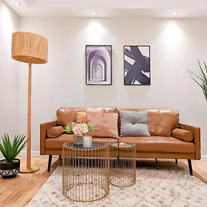 1bd In Leyton Zone 2 Apartment London