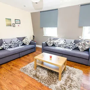 View Flat @ Liverpool St. Apartment London